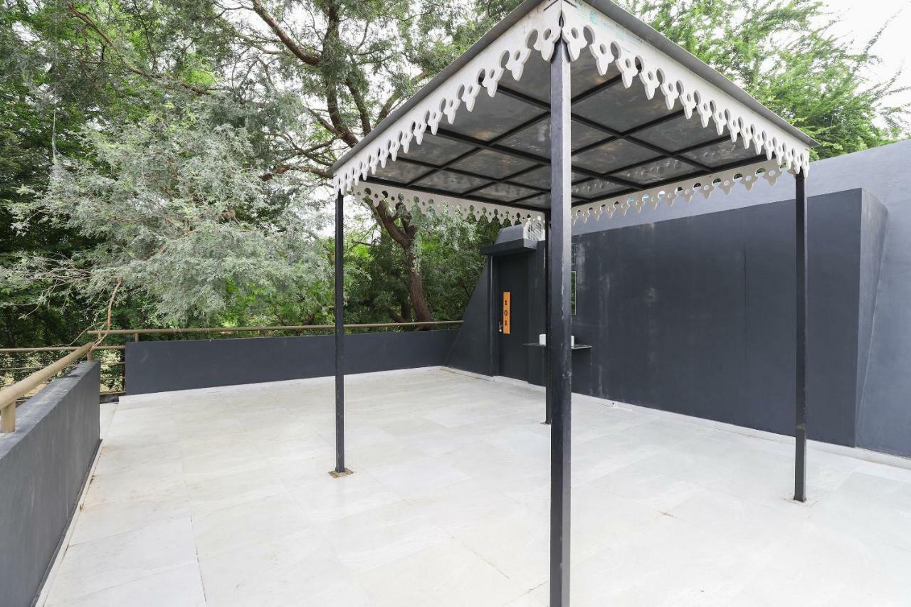 Oyo 48991 Serene Cottages And Resorts Vadodara Exterior photo